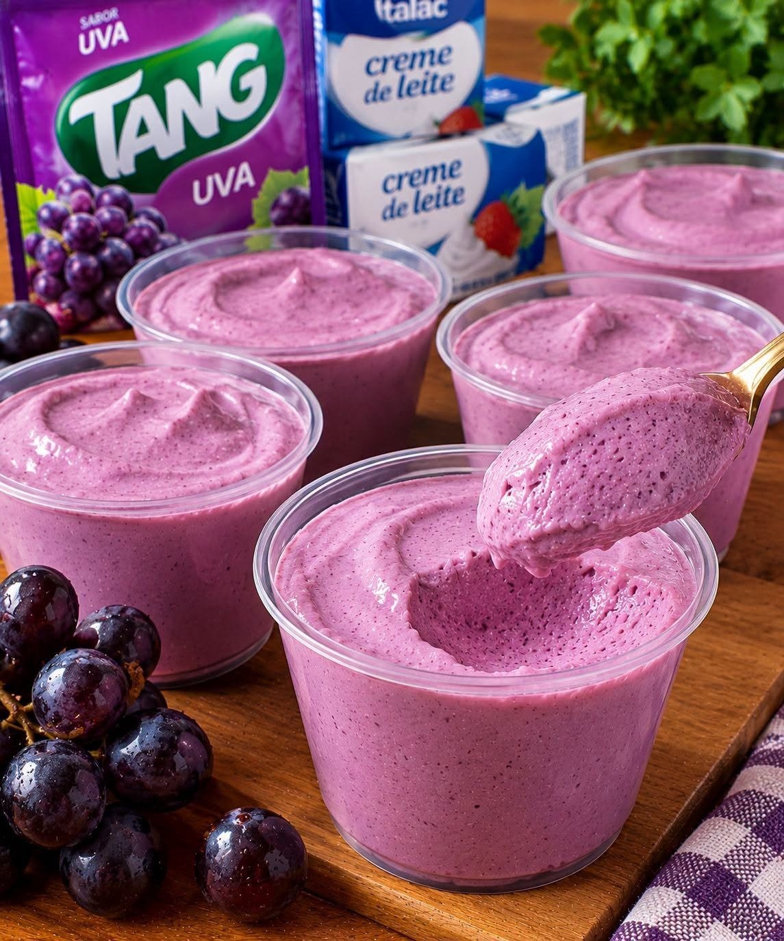Mousse de Uva com Tang 